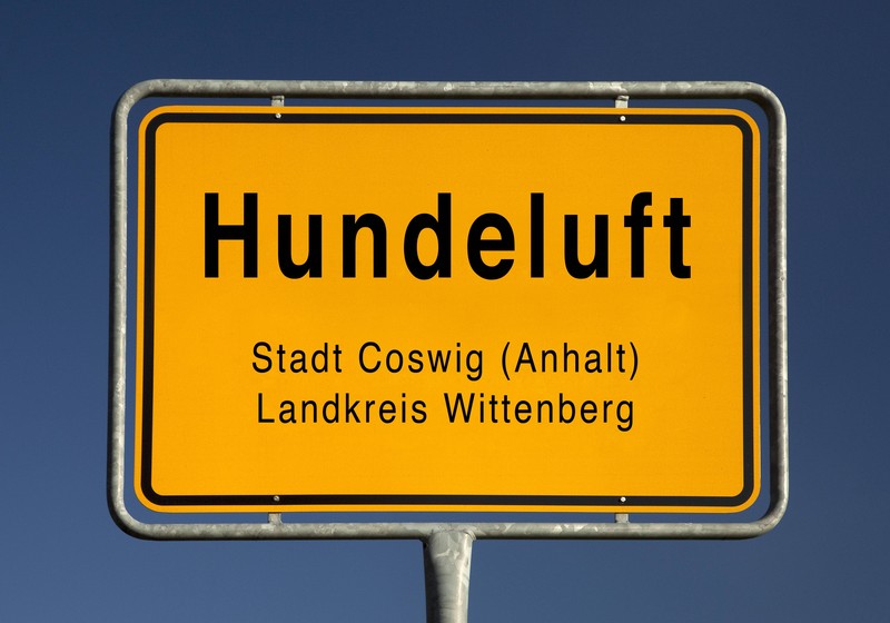 Hundeluft ist ein sehr kurioser Ortsname. Der Ort befindet sich in Sachsen-Anhalt.