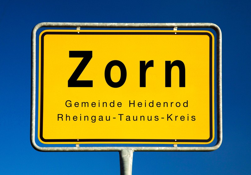 Zorn ist gleich der Name folgender geografischen Objekte: Zorn (Heidenrod), Ortsteil von Heidenrod, Rheingau-Taunus-Kreis in Hessen und dann noch mal Zorn (Fluss) in Lothringen und im Elsass.
