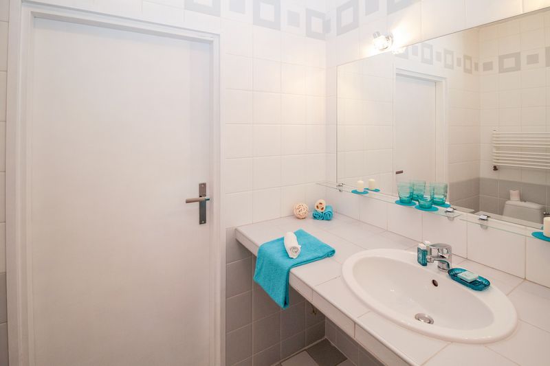 Wenn du das in einem Hotelzimmer entdeckst, solltest du sofort die Polizei rufen