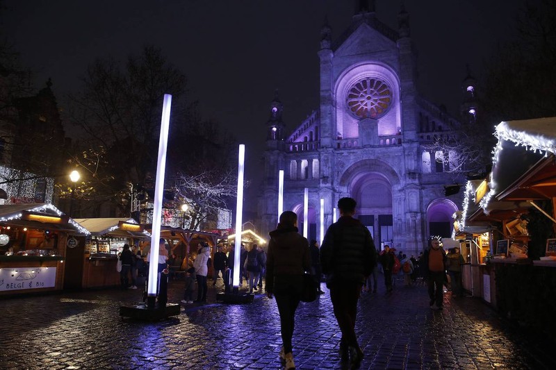 Der Weihnachtsmarkt in Brüssel findet auf einer UNESCO-Weltkulturerbe Stätte platz.