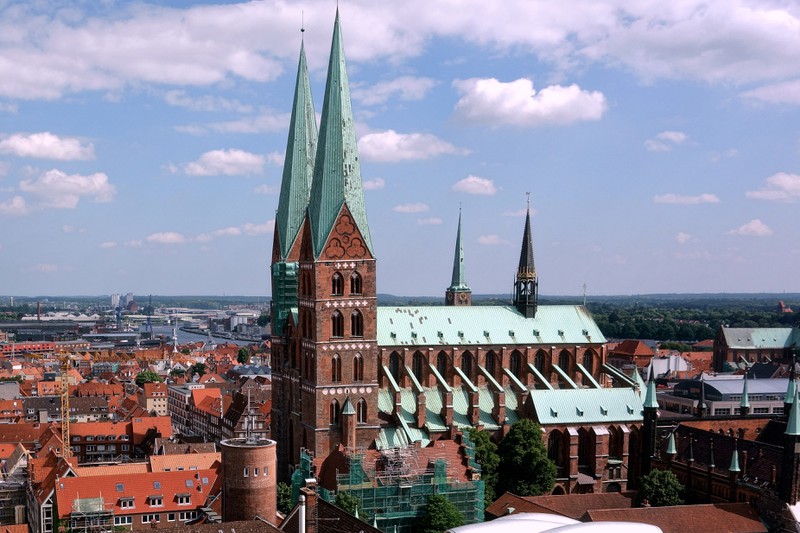 Zu sehen ist die Stadt Lübeck und es geht um die gefährlichsten Städte Deutschlands.