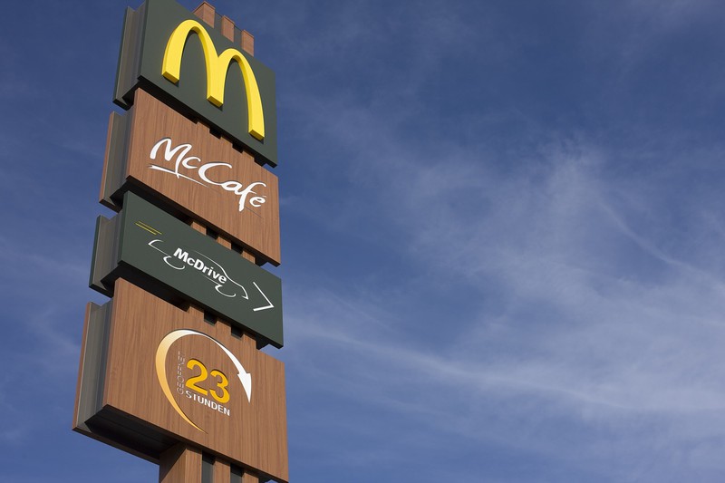 Deshalb solltest du bei McDonald's zwei Burger bestellen