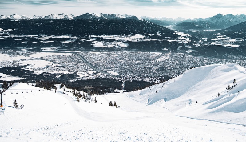 Innsbruck, die Hauptstadt Tirols, begeistert im Winter mit Schneegarantie.