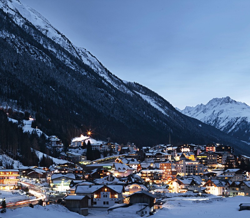 Manche Städte entfalten ihren besonderen Charme erst im Winter.