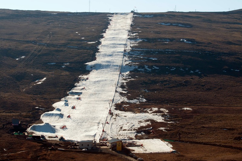 Auf dem afrikanischen Kontinent kann man zum Beispiel in Lesotho Skifahren.