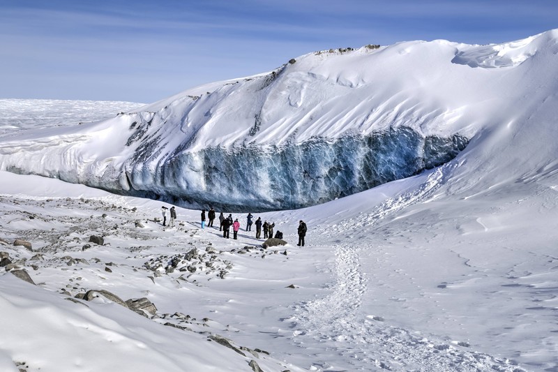 Kangerlussuaq in Grönland ist ein preiswerter Winter-Geheimtipp. Das Ziel bietet sich vor allem für aktive Urlauber an.