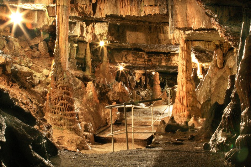 Die Erdmannshöhle bringt dich ins Staunen.