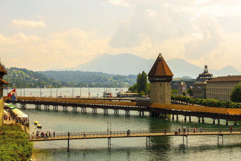 Die Kapellbrücke in Luzern ist die älteste überdachte Holzbrücke Europas