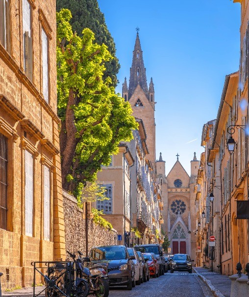 Aix-en-Provence in Frankreich ist ein beliebter Urlaubsort.