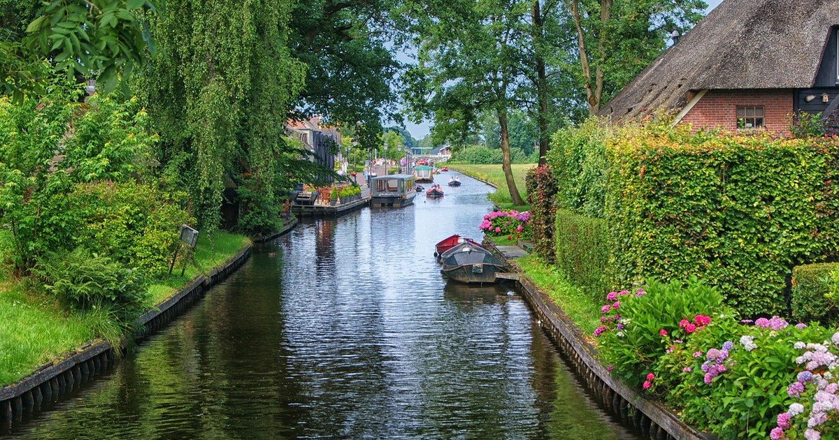 Diese holländische Stadt hat keine Straßen - nur Kanäle: