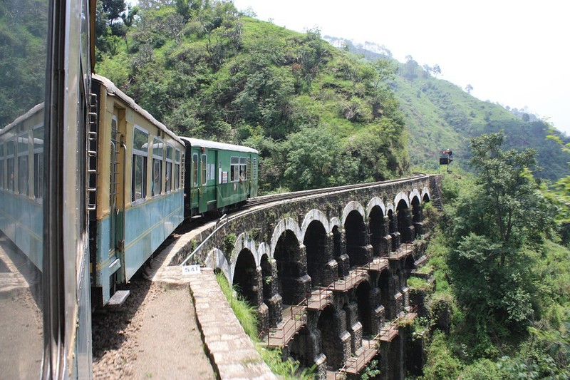 Mit dem Zug fahren ist ein echtes Erlebnis in Indien