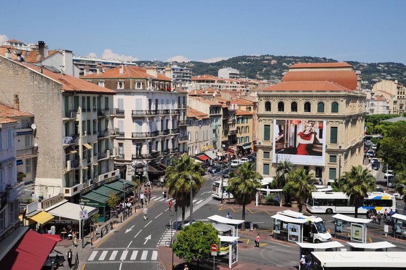 Cannes ist eine bekannte Stadt in Frankreich.