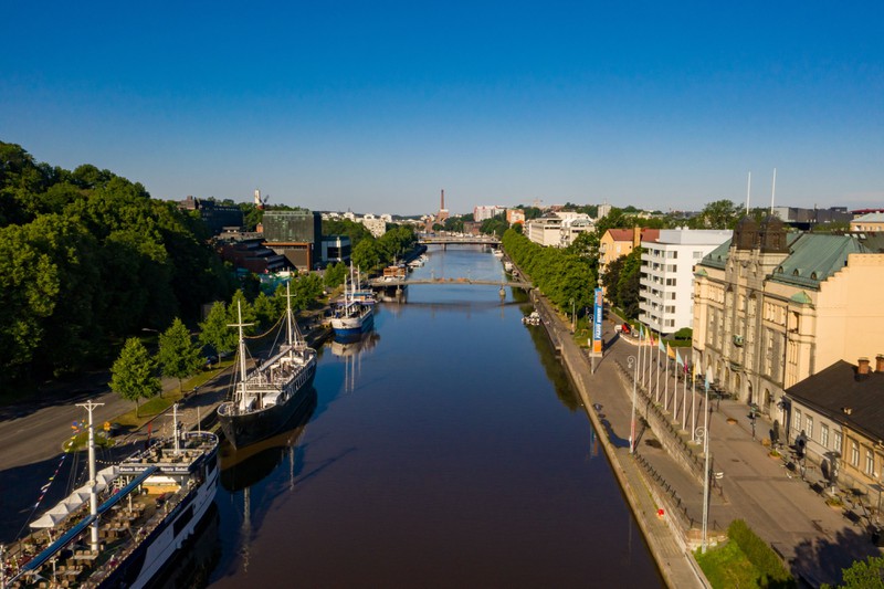 Turku galt lange Zeit als wichtigste Stadt Finnlands und hat auch heute noch viel für seine Besucher*innen zu bieten.