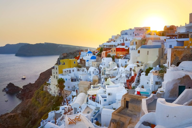 Santorini gehört zu den beliebtesten und schönsten Reisezielen in Griechenland.