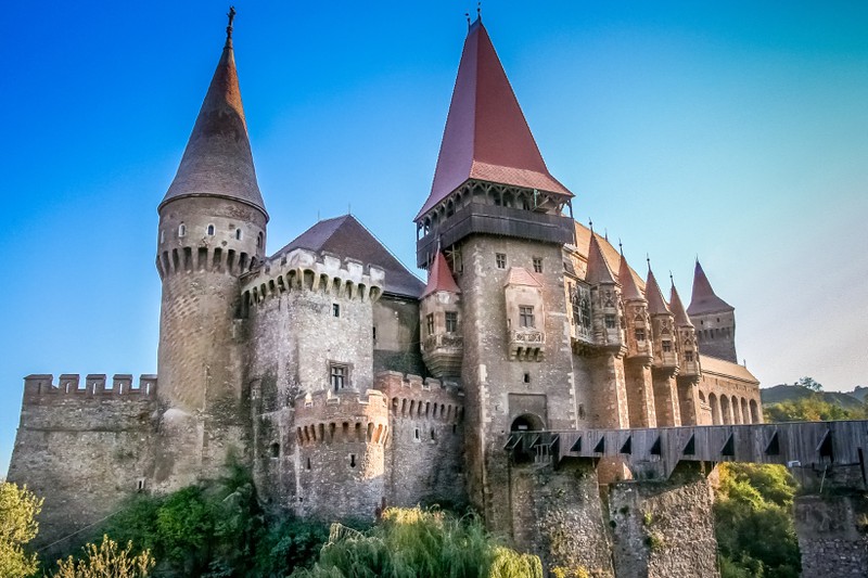 Reisefreudige sollten mal zur Corvin Castle in Hunedoara