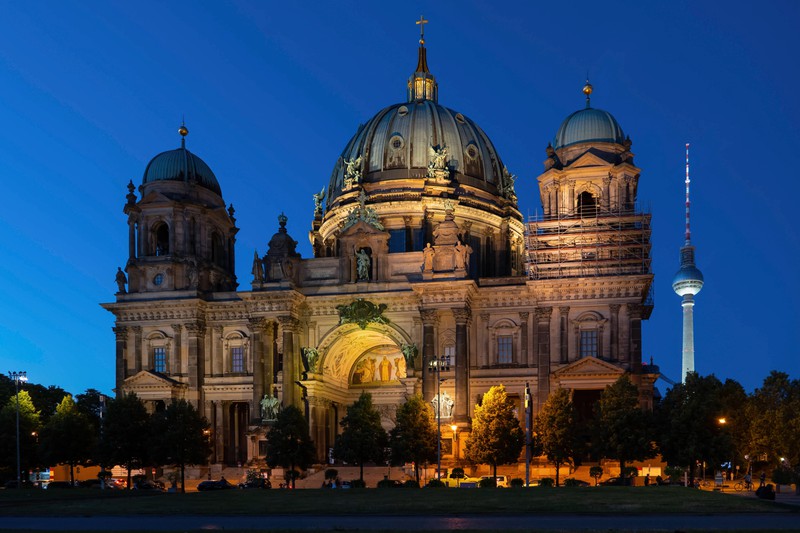 Der Berliner Dom ist gleichzeitig Sehenswürdigkeit als auch Aussichtsplattform