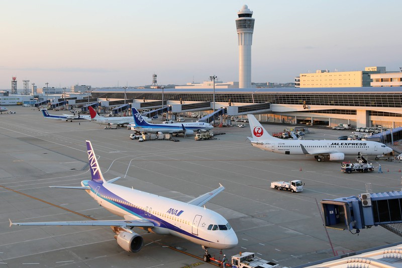 Dieses Bild zeigt den Chubu Centrair Nagoya in Japan, den 7. besten Flughafen der Welt.