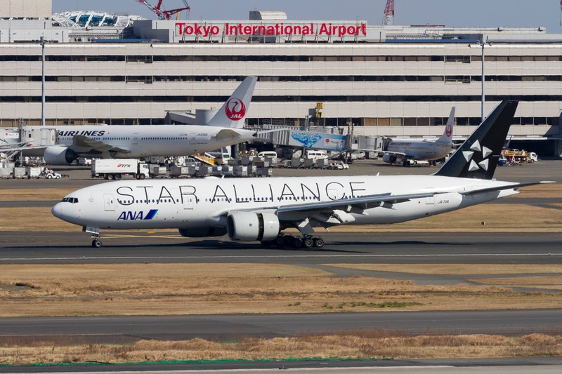 Dieses Bild zeigt den Haneda International Airport in Tokio, Japan den 2. besten Flughafen der Welt.