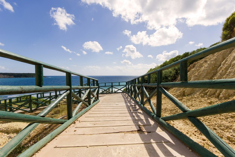 Dieses Bild zeigt die Insel Zakynthos in Griechenland, die zu den schönsten Urlaubszielen zählt.