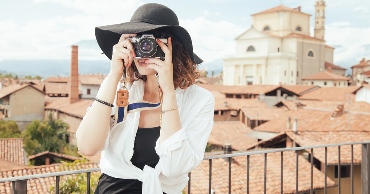 Die besten Tipps: So machst du auf Reisen alleine Fotos