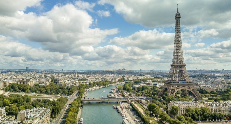 Man sieht Paris und es geht um die teuersten Städte.