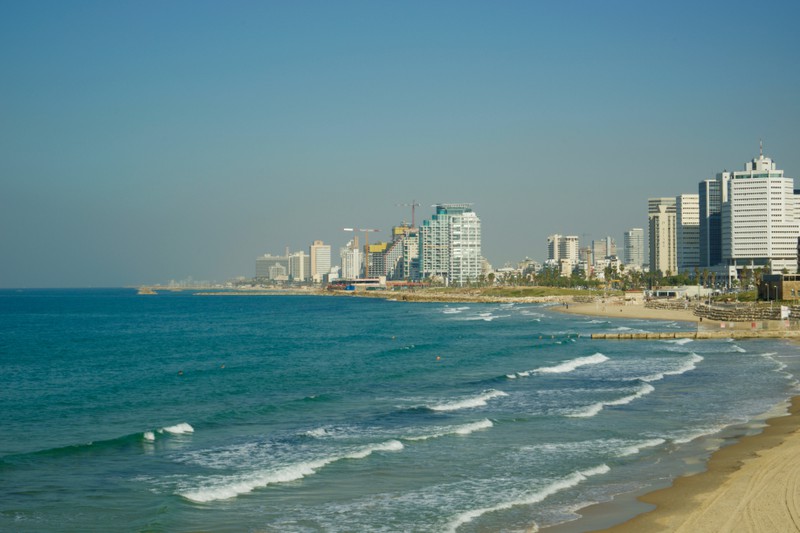 Man sieht Tel Aviv und es geht um die teuersten Städte weltweit.