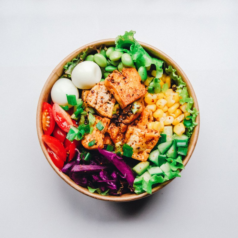 Um schlank im Urlaub zu bleiben sollte man lieber Salat essen