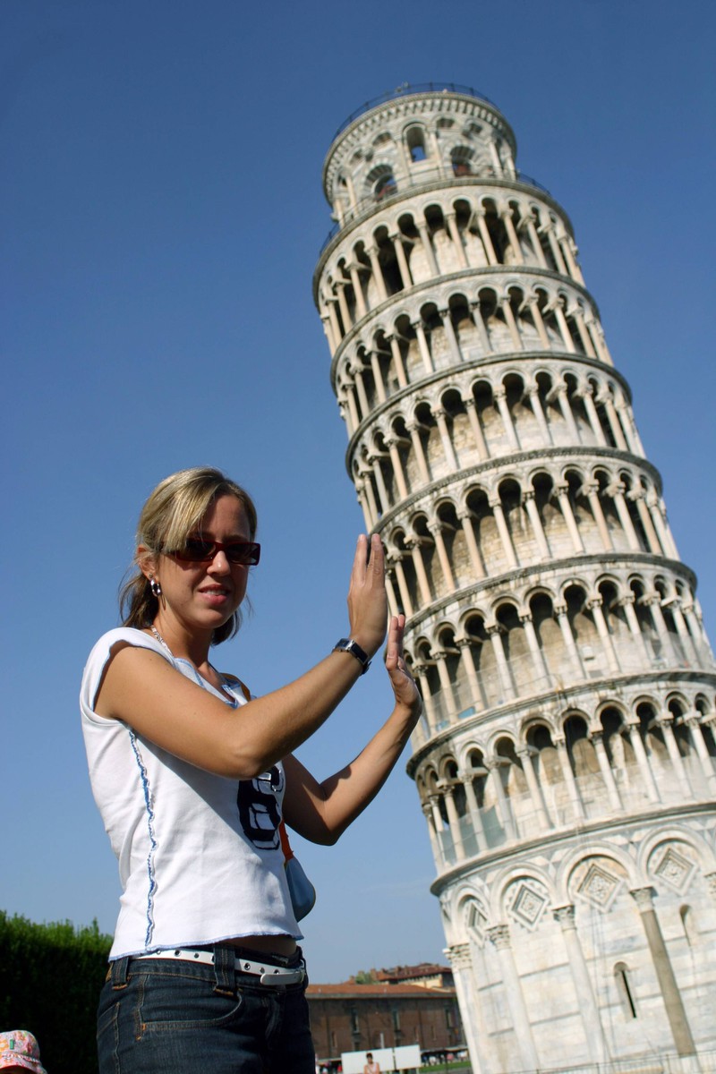 Total bekannt und anziehend ist auch der „schiefe Turm von Pisa“.