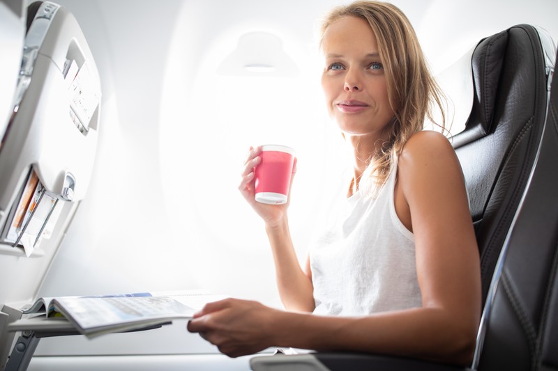 Kurze Ärmel sind im Flugzeug ein No-Go.