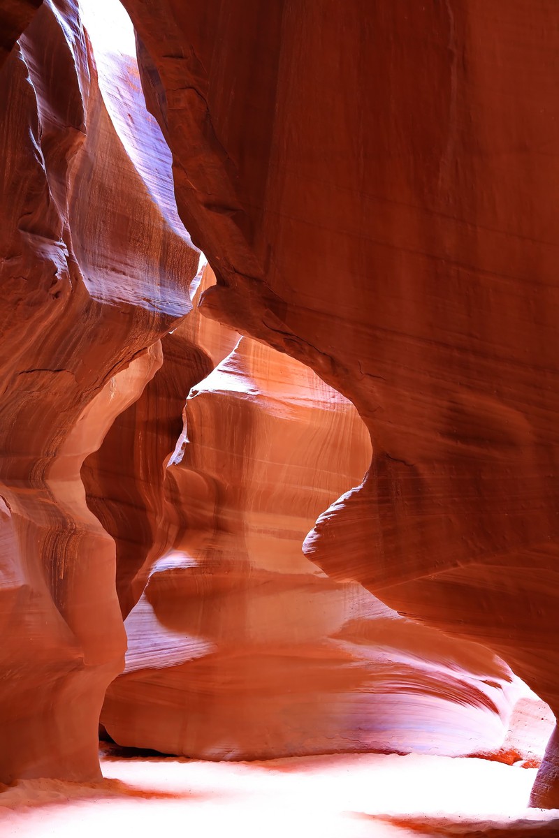 Der Antelope Canyon in Arizona, USA, wird durch den Lichteinfall besonders spektakulär.