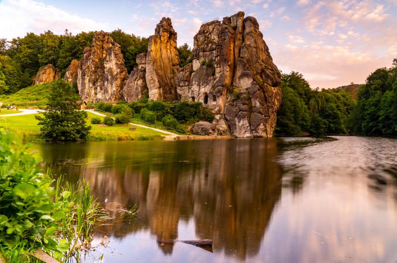 Die Externsteine gehören zu den eindrucksvollsten Naturdenkmälern Deutschlands.