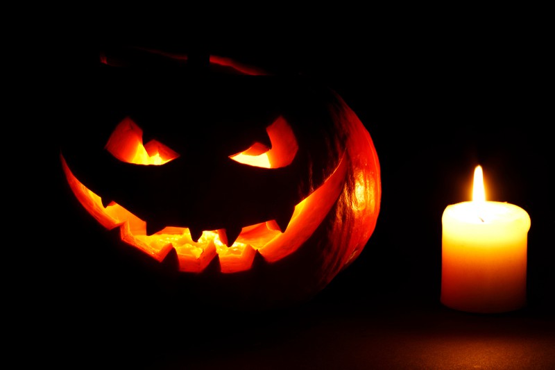 Halloween gilt als besonders gruseliges Fest und manche Leute erleben gruselige Storys in der Nacht.