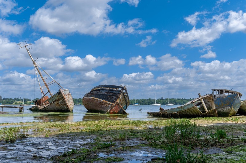 Die Nordsee ist bekannt für ihre tückischen Bedingungen, die viele Schiffe in Schwierigkeiten bringen.