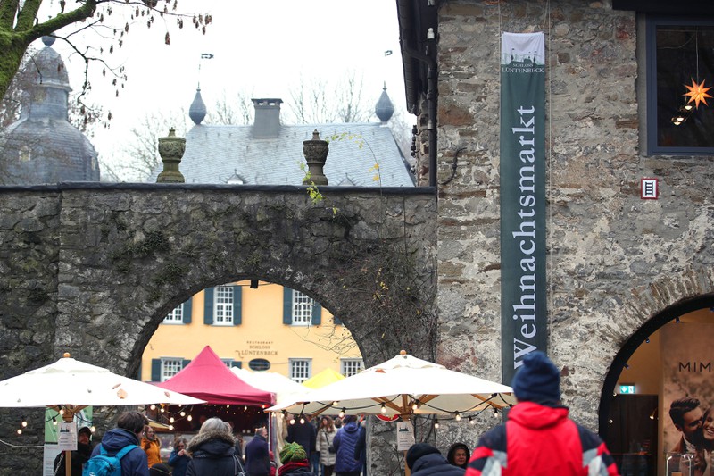 Der Weihnachtsmarkt in Schloss Lüntenbeck findet im Innenhof des Schlosses statt.