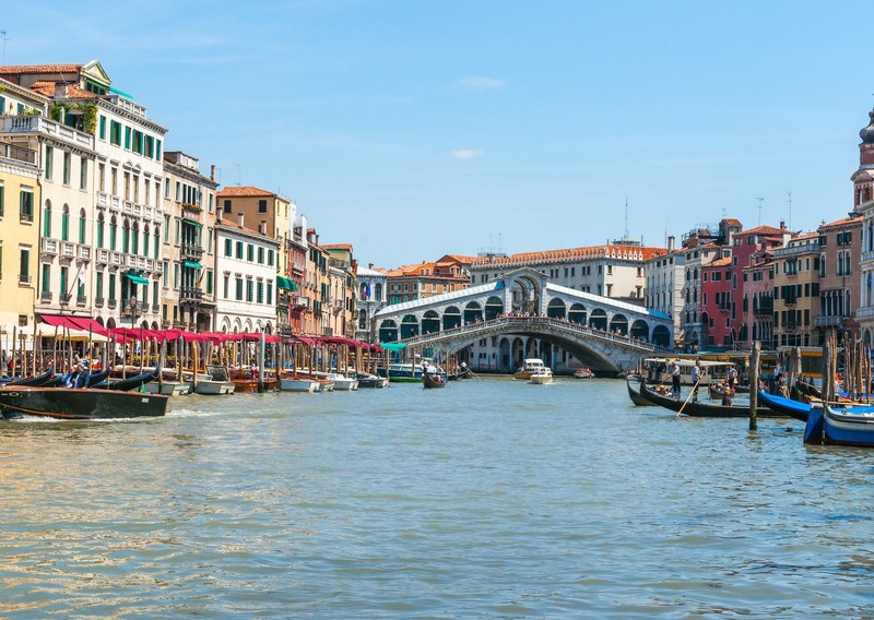 Venedig ist schon seit Jahren vom Massentourismus betroffen.