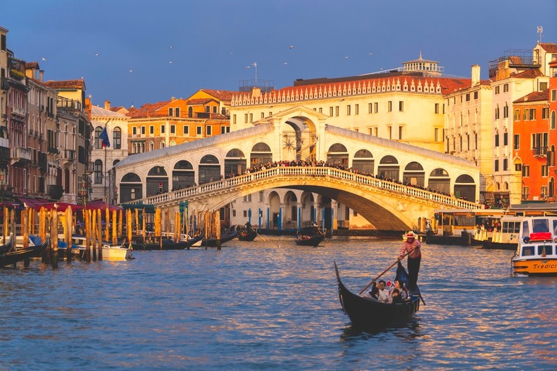 Bei Tagestrips, beispielsweise nach Venedig, entgeht einem viel vom Flair abseits der Hochzeiten.