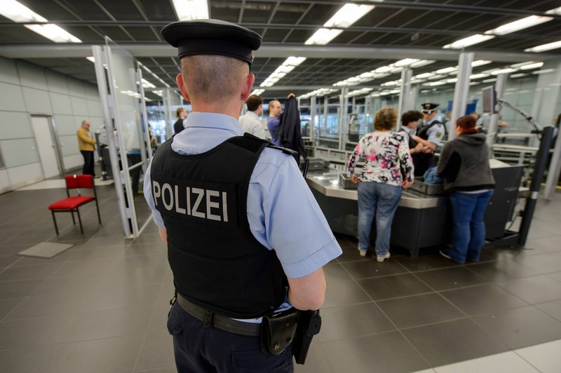 Hier kann es kompliziert werden, denn die Bundespolizei ist für die Kontrollen zuständig.