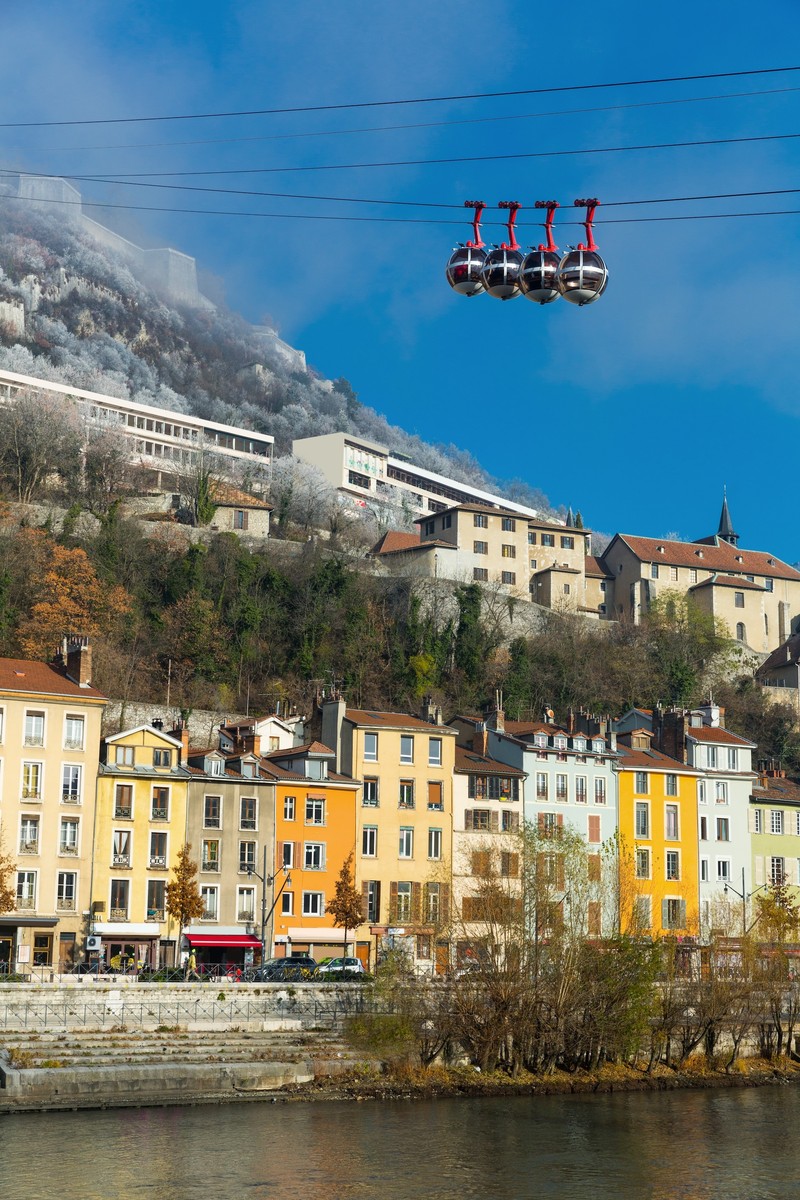 Grenoble ist eine bekannte Studentenstadt.