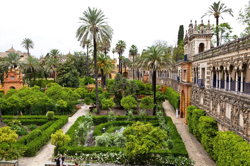 Sevilla vereint moderne Elemente und Altstadtflair.