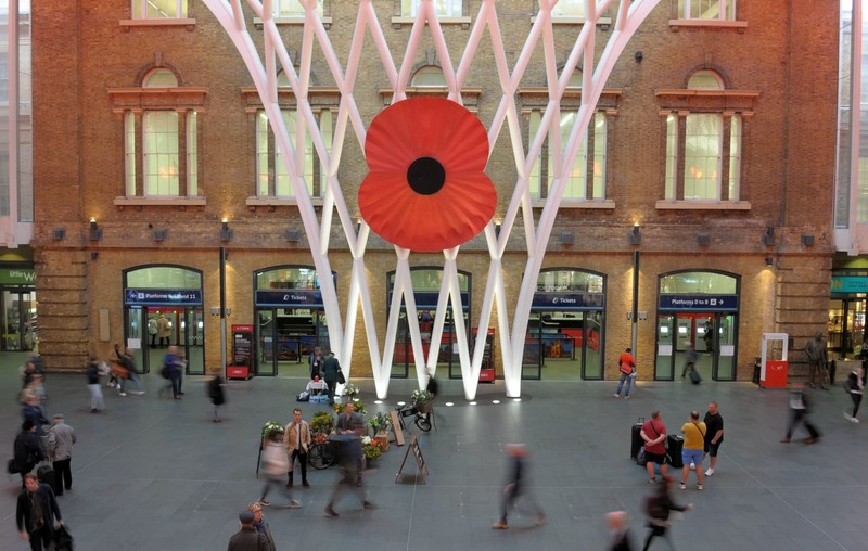 In stark frequentierten Bahnhöfen wie der King's Cross Station in London müssen Sicherheitsvorkehrungen stets gewährleistet sein.