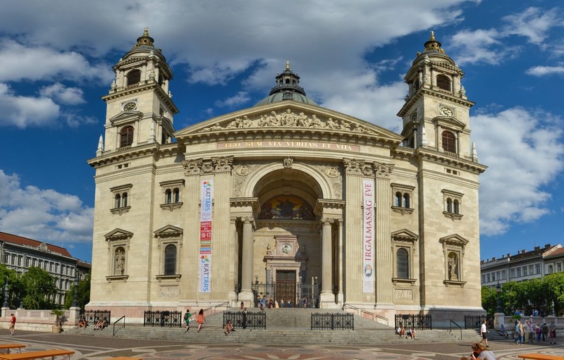 Die St.-Stephans-Basilika ist die größte Kirche in Budapest.