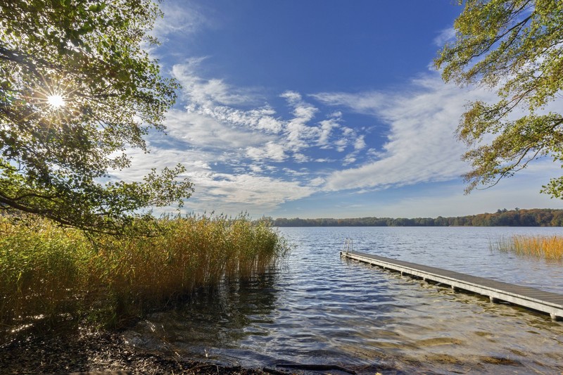 Der Campingplatz Groß Zecher am Schaalsee selbst ist sehr ruhig und naturnah gestaltet.