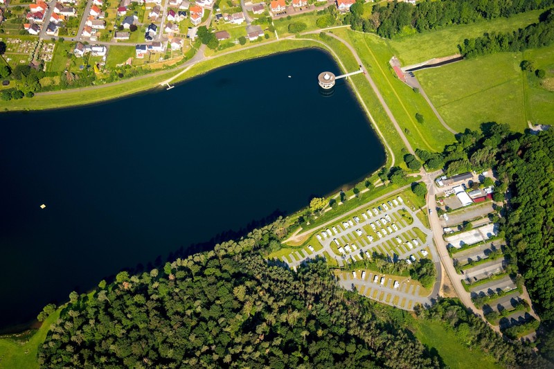 Naturfreunde können am Campingplatz Twistesee die Region erkunden.