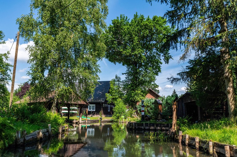 In Lehde gibt es keine Parkplätze, weil es auch keine Autos gibt.