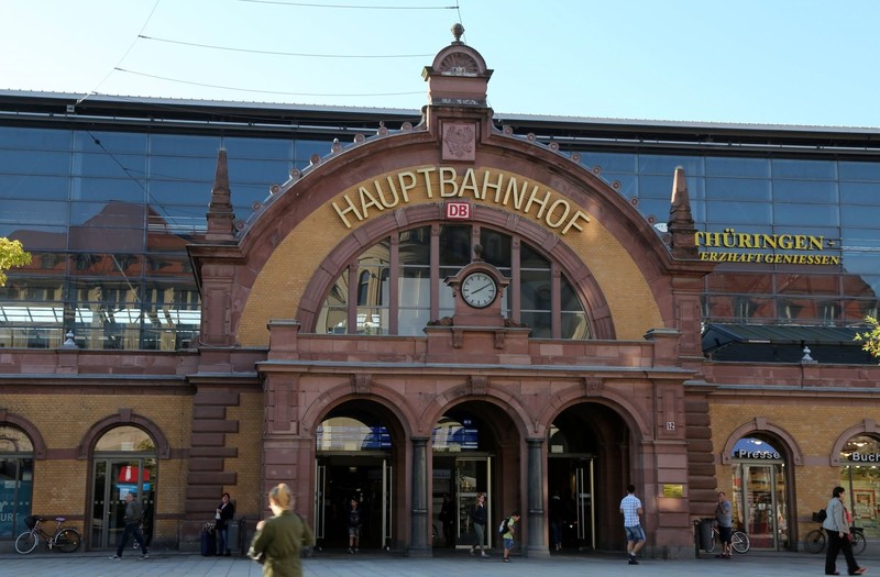 Der Erfurter Hauptbahnhof hat einen wichtigen historischen Hintergrund.
