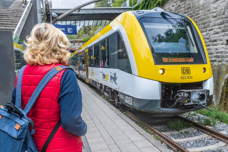Ein außergewöhnlicher Bahnhof ist in Überlingen am Bodensee zu finden.