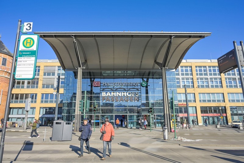 Der Bahnhof in Potsdam ist laut den Bewertungen sehr dreckig.