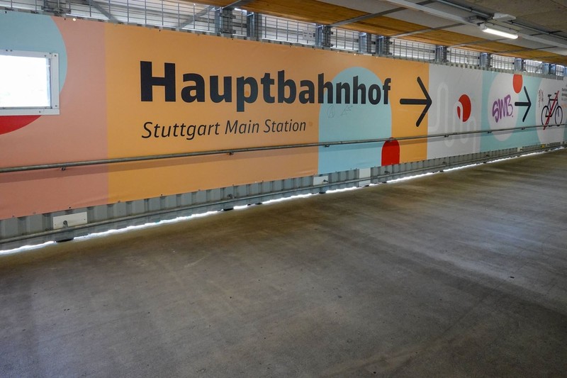 Der Hauptbahnhof in Stuttgart ist eine ewige Baustelle.
