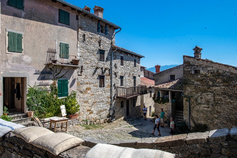 Hum in Istrien gilt als die kleinste Stadt der Welt.