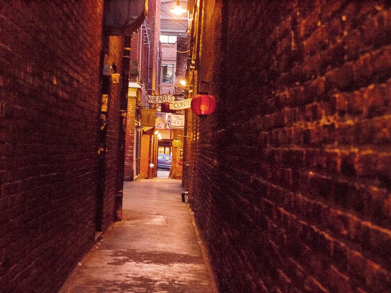 Diese Gasse wirst du vielleicht aus einem Film kennen.